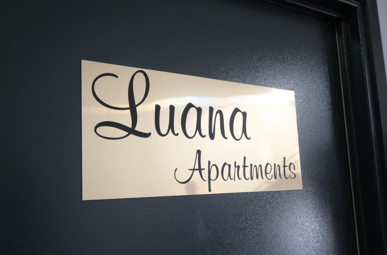 Luana Airport Apartments #3 오토페니 외부 사진